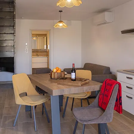 Résidence La Dolce - Les Pieds Dans L'eau Appartement Borgo (Corsica)
